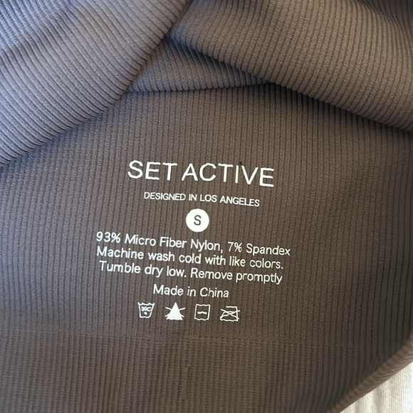 Set Active Ribbed One Shoulder Bra - Picture 3 of 3